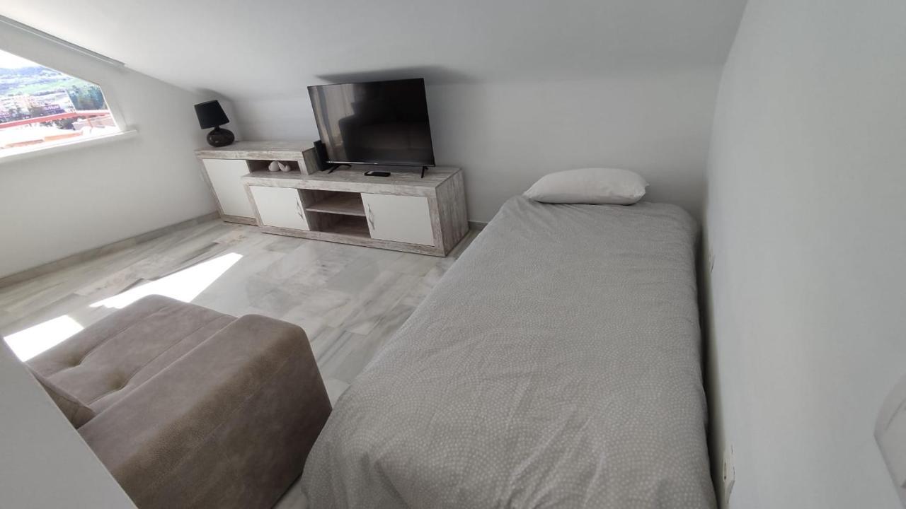 Apartamentos La Casa De Bebita Fuengirola Luaran gambar