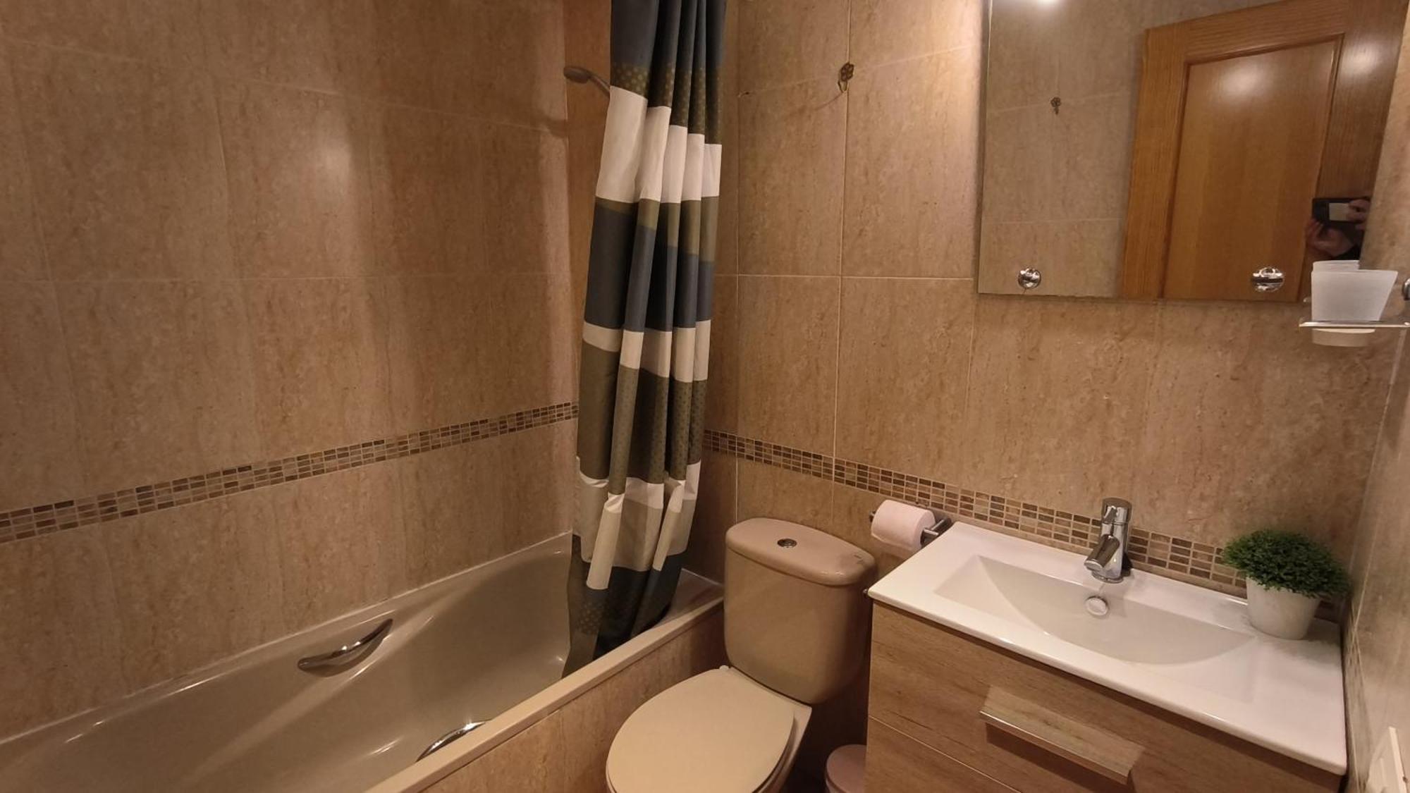 Apartamentos La Casa De Bebita Fuengirola Luaran gambar