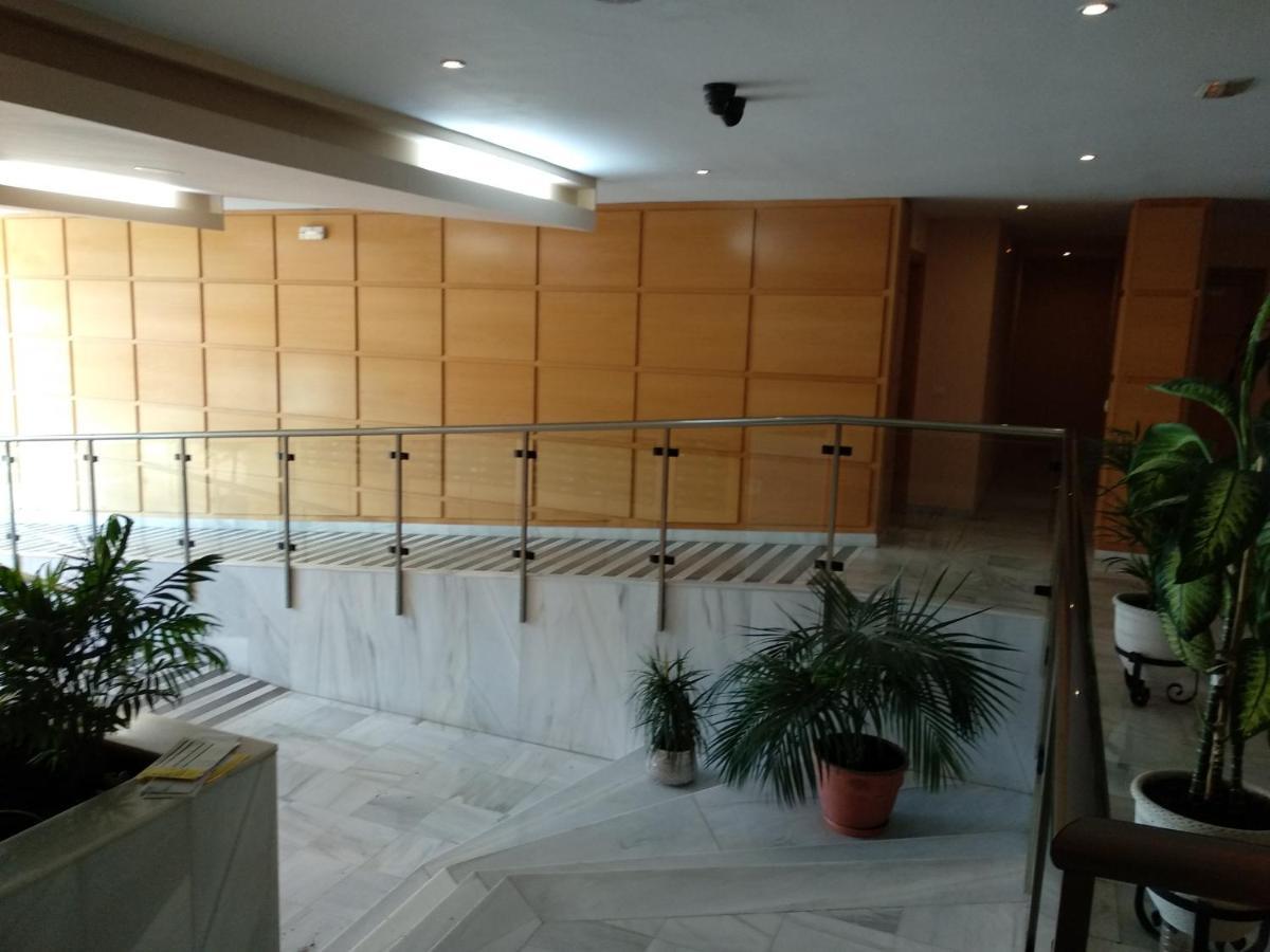 Apartamentos La Casa De Bebita Fuengirola Luaran gambar